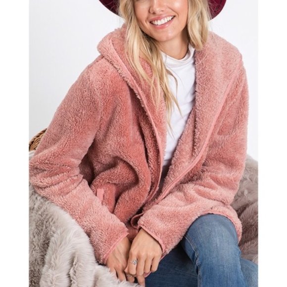 Faux Fur Open Front Jacket w/Side Pockets! - Picture 3 of 4